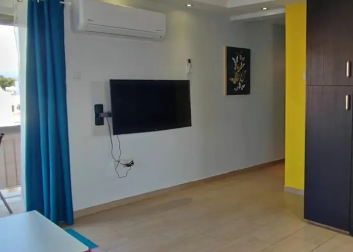 Rainbow 7th Floor Penthouse Lägenhet Engomi