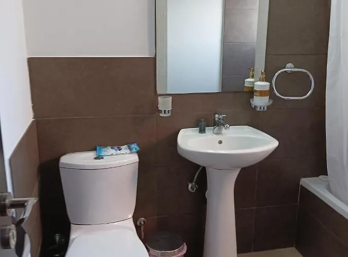 Rainbow 7th Floor Penthouse Lägenhet Engomi